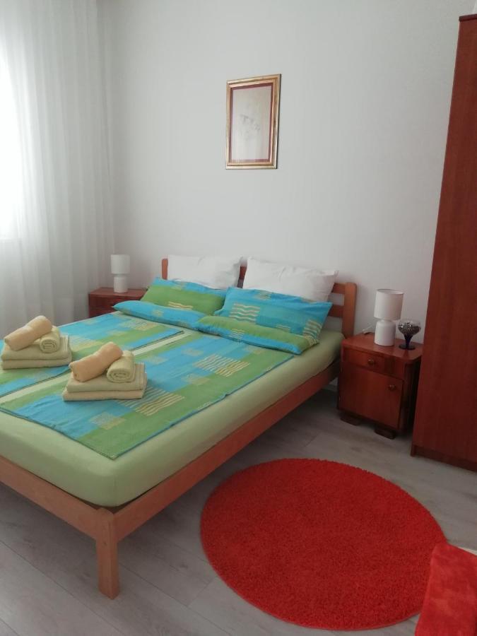 Apartman Zana Vodice Exteriör bild
