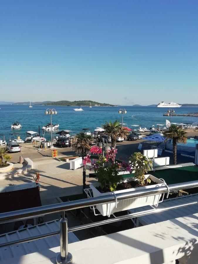 Apartman Zana Vodice Exteriör bild