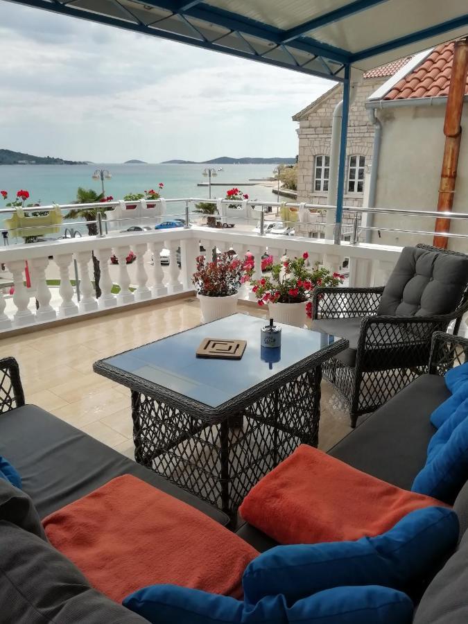 Apartman Zana Vodice Exteriör bild