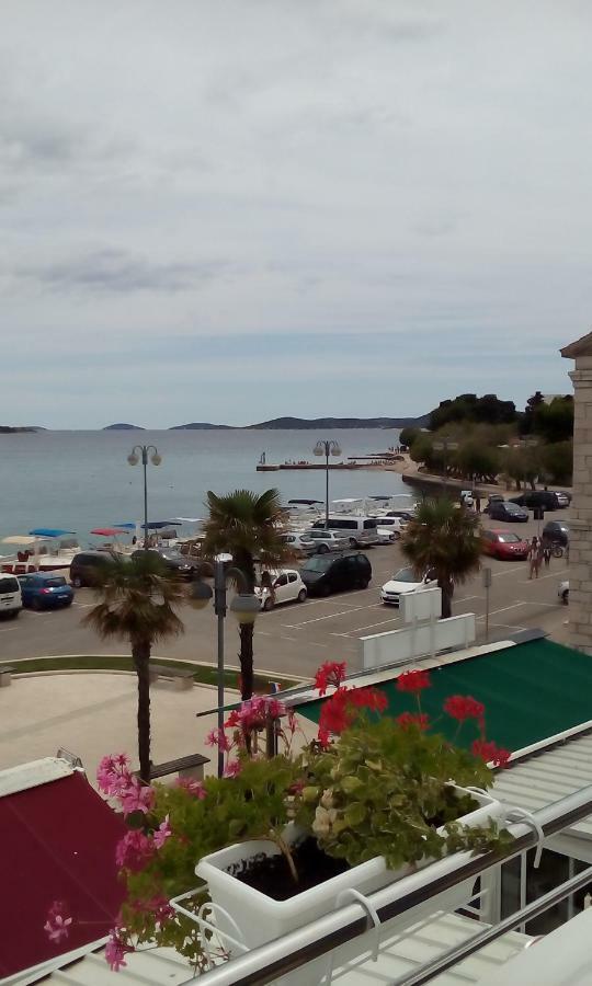 Apartman Zana Vodice Exteriör bild